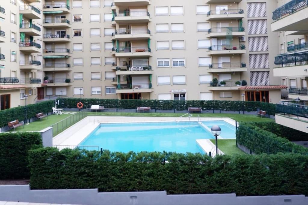 Amplio Apartamento Con Piscina Al Lado De La Playa 플라티야 다로 외부 사진