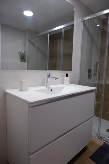 Amplio Apartamento Con Piscina Al Lado De La Playa 플라티야 다로 외부 사진
